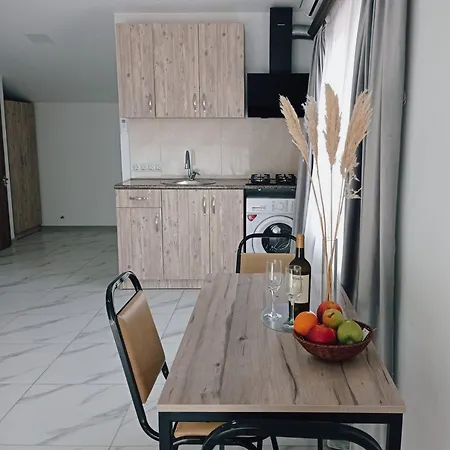 Pine Garden Apartments Tbilisi Exterior photo